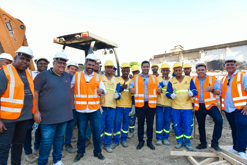 Estado inicia construção de 440 moradias e reforma de conjunto no Alemão