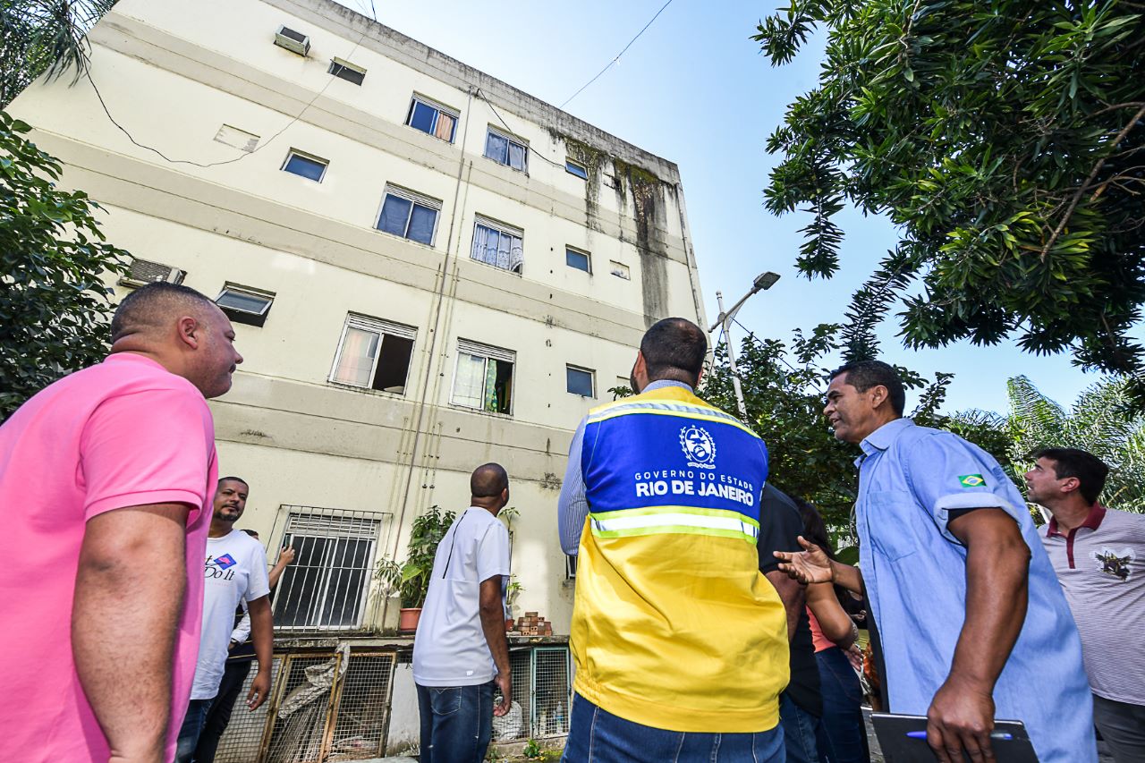 Governo do Estado vai  reformar Conjunto da Poesi, no Complexo do Alemão