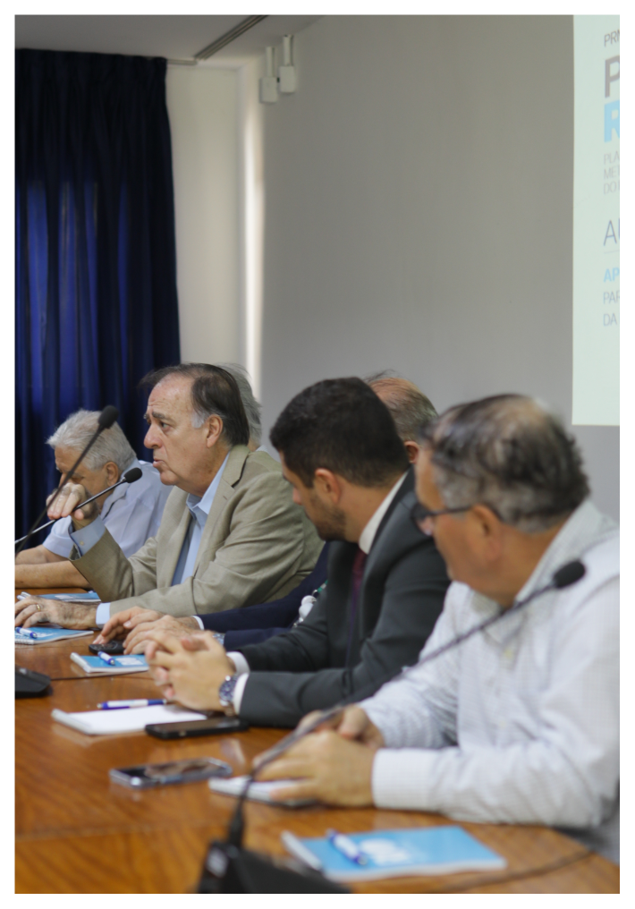 Antônio Jofre, Jorge Cunha engenheiro do IRM, o diretor de mobilidade metropolitana do IRM Ângelo Monteiro, chefe de gabinete do IRM Joaquim Portella, Prefeito de Duque de Caxias Wilson Reis