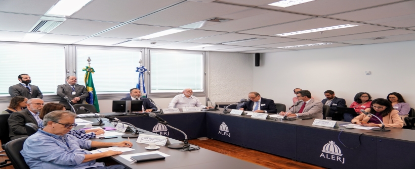 Em audiência na Comissão de Orçamento da Alerj, secretário Nelson Rocha destaca contas estaduais equilibradas