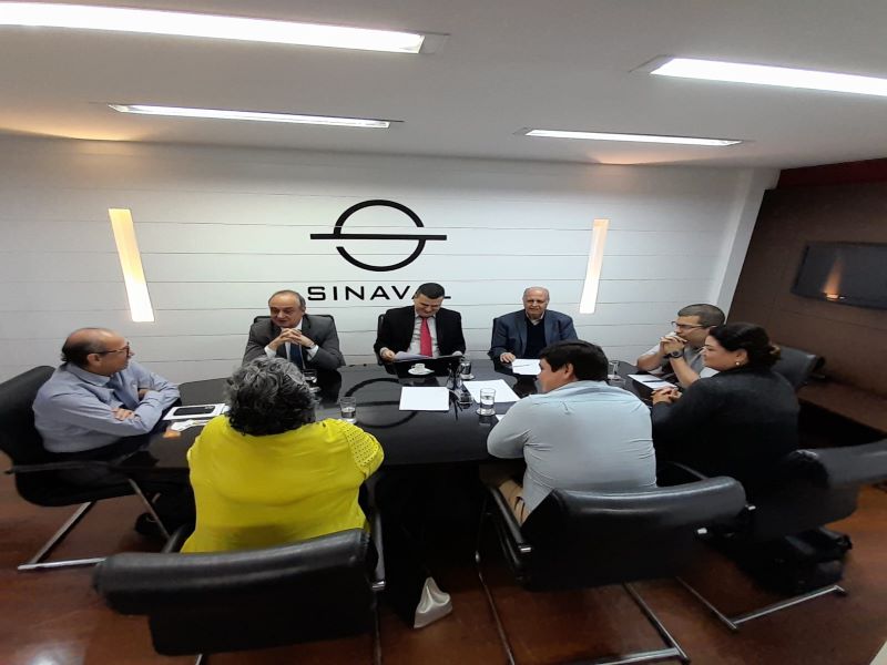 Secretário apresenta PEDES para indústria naval