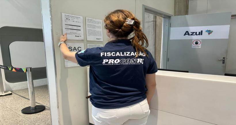 QUATRO COMPANHIAS AÉREAS SÃO AUTUADAS POR DESCUMPRIMENTO À LEGISLAÇÃO NOS AEROPORTOS DO RIO