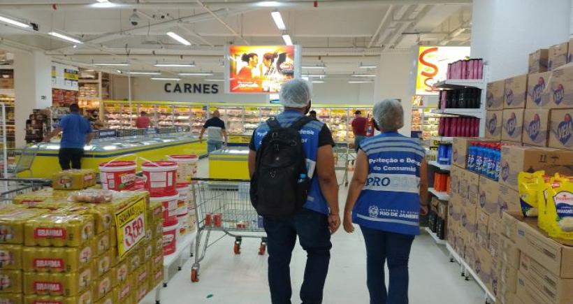 Procon-RJ realiza levantamento de preços de alimentos