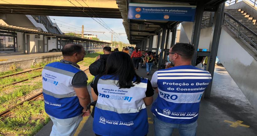 Nova fiscalização da operação Estação Segura, na manhã desta terça-feira (12/04), constata superlotaçãp