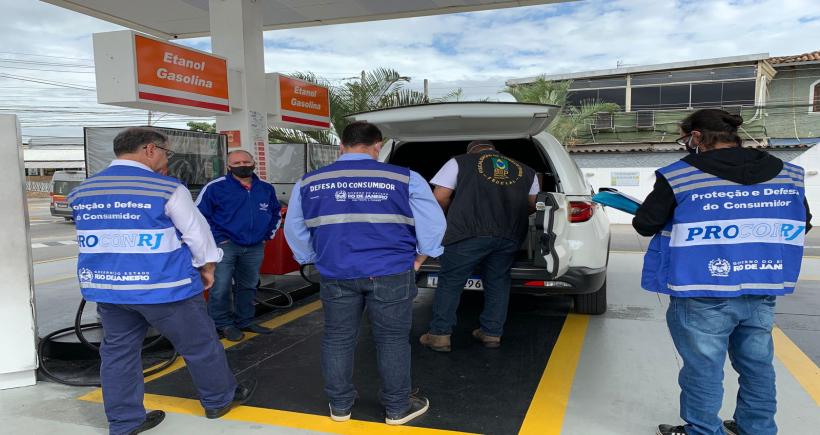 SEDCON, Procon-RJ, SEFAZ e ANP realizaram operação de fiscalização em postos de combustíveis