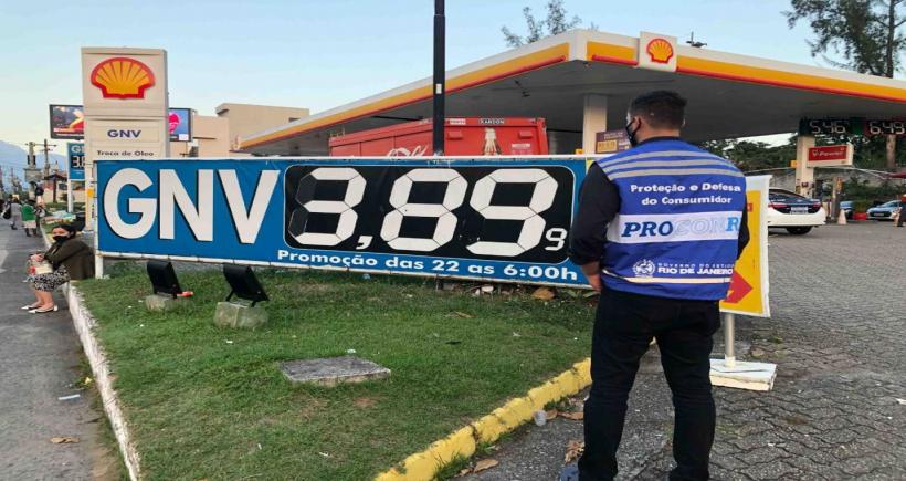 Procon-RJ instaura ato de investigação após denúncias de aumento abusivo no preço do GNV