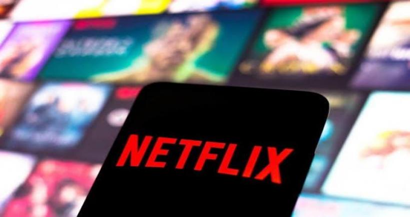Procon RJ notifica Netflix após anúncio de cobrança adicional por compartilhamento de senhas