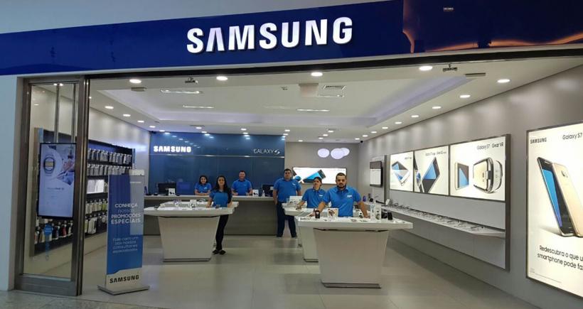 Após notificação do Procon-RJ, Samsung esclarece sobre venda sem carregador
