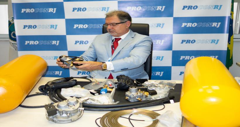 Procon-RJ interdita 10 lojas de instalação de gás veicular em ação com Polícia Civil