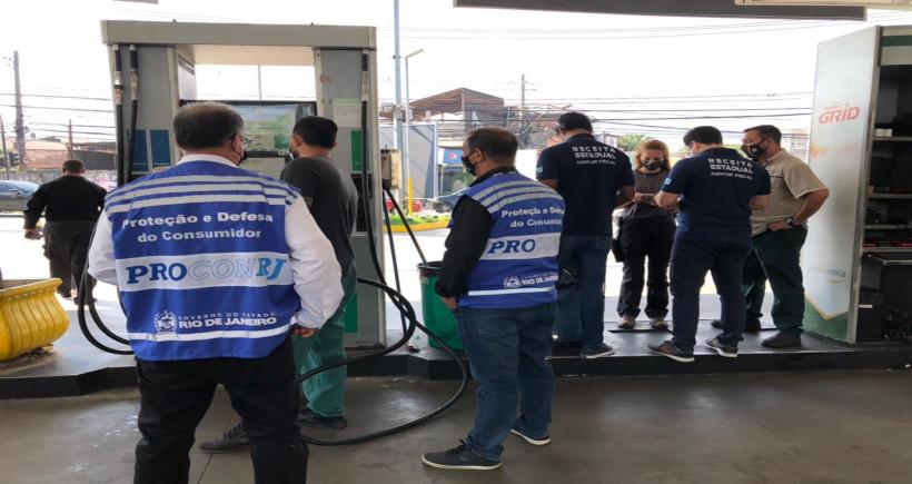Procon-RJ apresenta resultados da operação de fiscalização de infrações em postos de gasolina