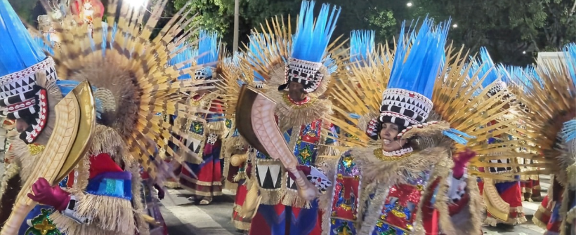 Rádio Roquette-Pinto transmite a primeira noite de desfiles do Grupo Especial