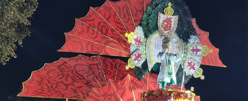 Campeãs do Carnaval 2026 desfilam na Marquês de Sapucaí