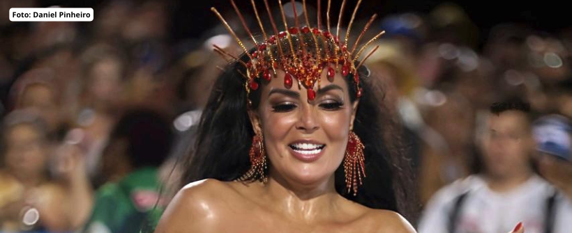 Musa da Grande Rio, Gardênia Cavalcanti, exalta a Nação Mangue no primeiro ensaio técnico na Sapucaí  Gardênia Cavalcanti mostrou que está mais do que pronta para brilhar novamente como musa da Acadêmicos do Grande Rio. A apresentadora dos programas "Vem com a Gente", da Band Rio, e "Band Verão", em exibição nacional, marcou presença no primeiro ensaio técnico da escola, realizado na Marquês de Sapucaí, na noite deste domingo (1º).  A musa, que vive seu quarto ano na escola, mostrou desenvoltura, emoção e f