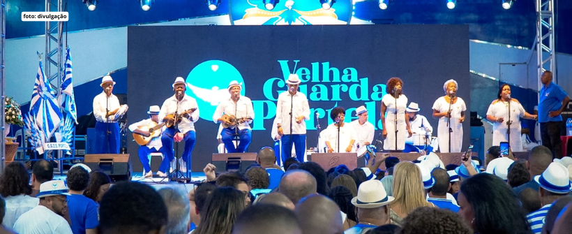 Portela anuncia Monarco como enredo para 2027.  'Ao mestre, com carinho', de Paulo Barros, vai levar para a Sapucaí a vida, a obra e o legado de um dos maiores símbolos da Majestade do Samba A Portela revelou no búltimo sábado (11/04) o enredo que levará para a Avenida no próximo Carnaval. Durante a feijoada de 103 anos da escola, a azul e branco anunciou “Ao mestre, com carinho", homenagem a Monarco, cantor, compositor, baluarte e uma das vozes mais importantes de sua história. O enredo é assinado pelo car