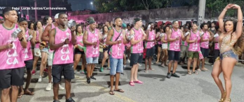 Verde e Rosa mostra força musical em ensaio de 2026