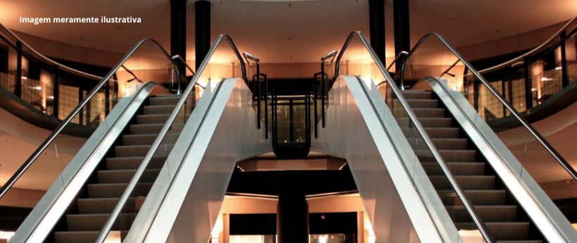 Shopping Tijuca reabre após liberação dos Bombeiros