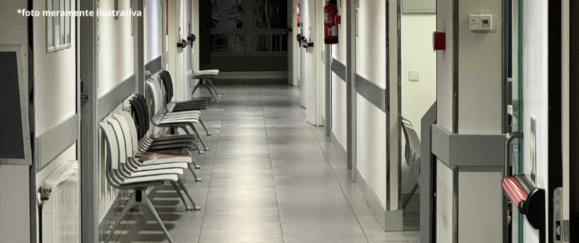 UPAs Atendem Quase Dois Mil Pacientes por Queixas Relacionadas ao Calor Em 12 dias, as 27 UPAs do Governo do Estado atenderam 1.890 pacientes com queixas associadas às altas temperaturas. O número faz parte de um levantamento da Secretaria de Estado de Saúde, com base no painel Monitora RJ. Entre os relatos mais frequentes estão sintomas como dor de cabeça, tontura, náuseas, pulso acelerado e temperatura corporal elevada. O governador Cláudio Castro afirmou que o Estado está reforçando o monitoramento e as 