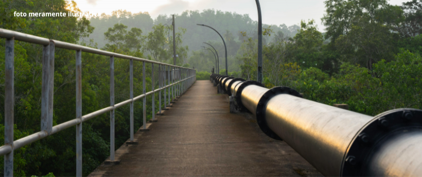 ANP determina interdição total da antiga Refinaria de Manguinhos  A Agência Nacional do Petróleo, Gás Natural e Biocombustíveis determinou a interdição total da Refit, antiga Refinaria de Manguinhos, após uma nova inspeção técnica constatar condições operacionais consideradas inseguras.  De acordo com a ANP, os fiscais identificaram falhas que aumentam o risco de acidentes e incêndios, o que levou à suspensão completa das atividades da unidade. Até então, a refinaria operava de forma limitada. Desde o ano p