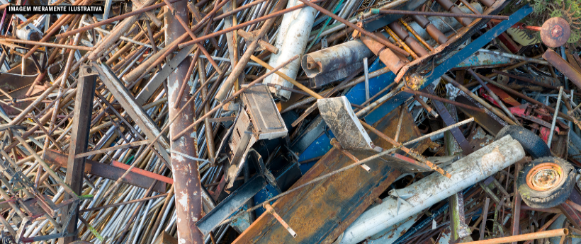 Operação Desmonte interdita ferros-velhos irregulares em Nova Iguaçu
