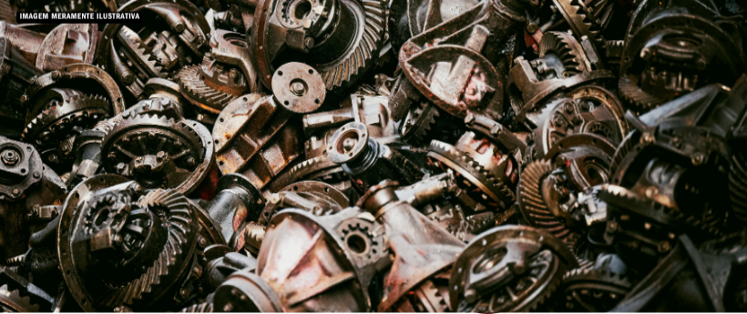 Ferros-velhos clandestinos são interditados com risco ambiental no Centro-Sul Fluminense