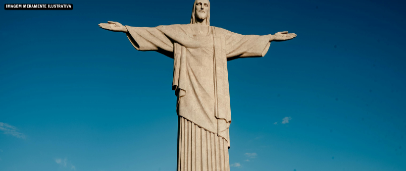 Iluminação do Cristo Redentor no Dia da Mulher