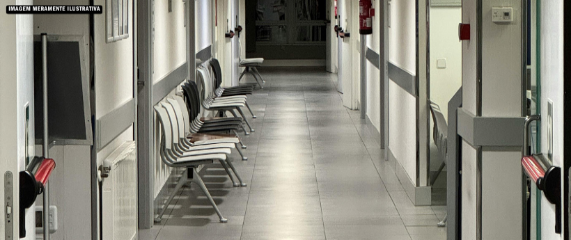 Paciente cai do teto do Hospital Adão Pereira Nunes, em Duque de Caxias