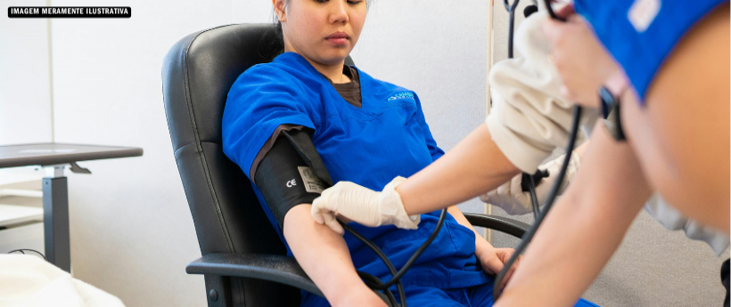 Profissionais de saúde passam por capacitação para monitorar alimentos