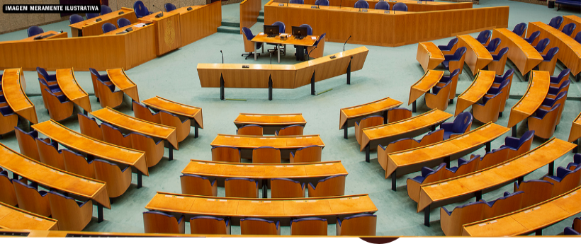 Douglas Ruas é eleito e toma posse como novo presidente da Alerj