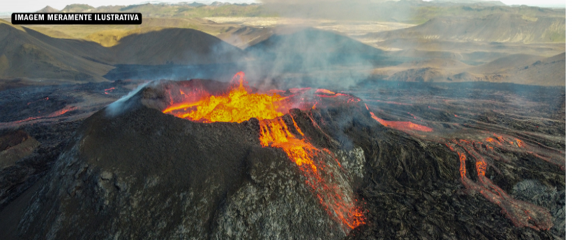 Vulcão entra em erupção após série de terremotos no extremo oriente da Rússia