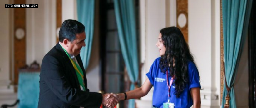 ALERJ promove visita teatralizada para celebrar os 99 anos do Palácio Tiradentes e os 50 anos da Assembleia