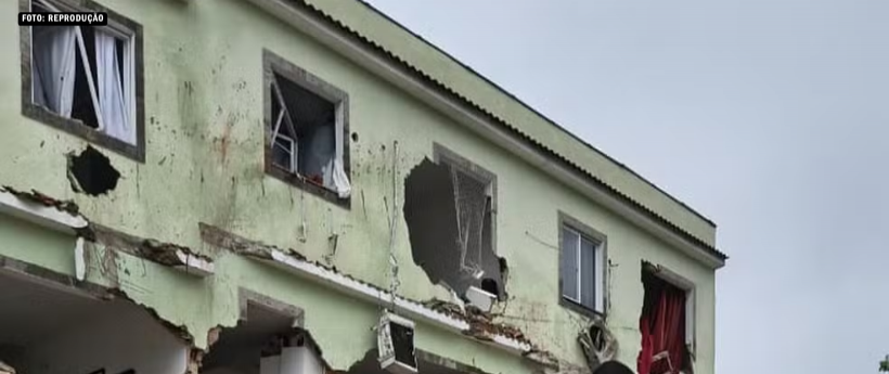 Quatro pessoas são resgatadas com vida após desabamento de prédio no Engenho Novo