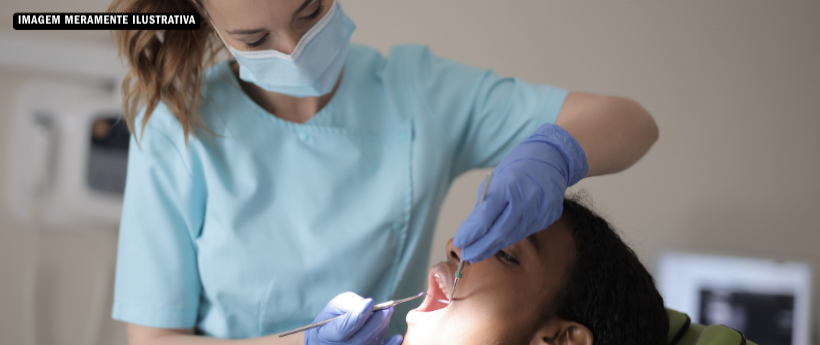 Odontomóvel atende beneficiários da Cozinha Comunitária Carioca em Acari