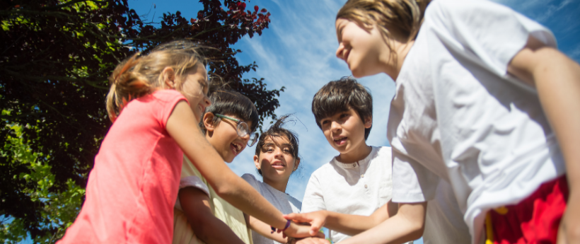 Distribuição de Pulseiras de Identificação para Crianças no VLT