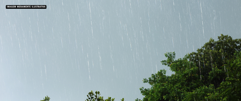 Chuva provoca deslizamento em estrada de acesso à Trindade, em Paraty
