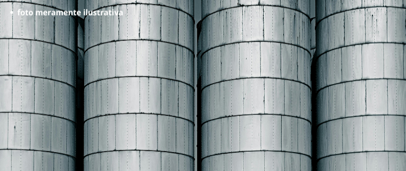 O Estado do Rio produziu 793 mil toneladas de aço em março, respondendo por 28,2% da produção total do país no mês. Nos três primeiros meses do ano, a produção de aço bruto fluminense acumulou 2,2 milhões de toneladas, o que corresponde a 27,4% do total nacional. Os dados são do Instituto Aço Brasil, que representa as empresas brasileiras produtoras de aço. Ainda de acordo com o Instituto, a produção nacional somou 8,1 milhões de toneladas no acumulado do primeiro trimestre de 2026, o que representa uma ret