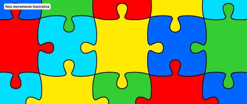 O Governo do Estado poderá fornecer adesivos que identifiquem os carros de pessoas com Transtorno do Espectro Autista. A permissão consta na Lei publicada no Diário Oficial desta sexta-feira (20).  O objetivo da norma é instruir os outros motoristas a evitar ruídos sonoros próximos dos veículos com o selo de identificação. Barulhos como buzinas e alto volume de caixas de som podem provocar mal-estar nas pessoas com Autismo. Os interessados ou os responsáveis pela condução do veículo deverão comparecer ao ór