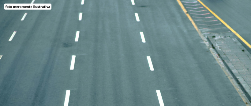 A CET-Rio vai suspender a operação das faixas reversíveis da cidade entre a próxima sexta-feira, dia 13, e quarta-feira, dia 18, devido ao Carnaval.// Vão ser suspensas as operações nas Avenidas Lúcio Costa, Prefeito Mendes de Moraes e Niemeyer, na orla da Zona Sul e na Linha Amarela, que ocorrem na parte da manhã.// As faixas reversíveis nas ruas Jardim Botânico, na Zona Sul, e Teixeira Soares, no Maracanã, também não funcionarão nos períodos da tarde e da noite.// Equipes da CET-Rio, Guarda Municipal e da