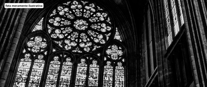 O Instituto Rio Patrimônio da Humanidade, anunciou parceria estratégica com a Irmandade do Santíssimo Sacramento da Candelária, para a recuperação dos vitrais da histórica Igreja da Candelária.// O projeto intitulado “Vitrais da Igreja da Candelária: restauração de um patrimônio em risco”, contempla a instalação de vidraças de proteção com sistema isotérmico de ventilação e telas metálicas, como parte de uma estratégia preventiva, baseada em soluções compatíveis com o patrimônio histórico e amplamente adota