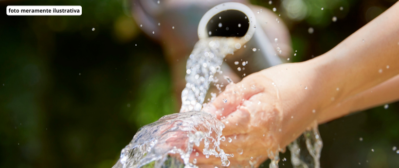 A Cedae realiza desde a manhã desta quinta-feira (02) uma manutenção emergencial no reservatório de água de Laje do Muriaé, no Noroeste do Estado. Para executar o reparo, foi preciso retirar o sistema de operação, interrompendo o abastecimento do município. O fornecimento de água será retomado logo após a conclusão do serviço, prevista para às 18h, mas pode levar até 72 horas para se normalizar.