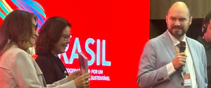 Primeira-dama Janja recebe recomendações da sociedade civil para políticas públicas que serão entregues aos países-membros do G20
