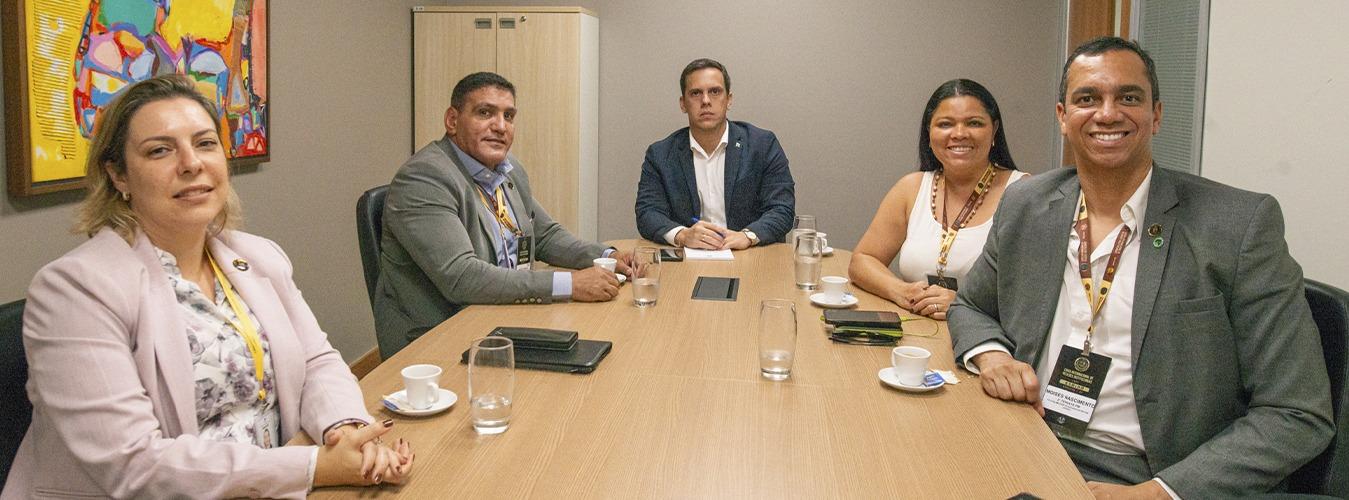 enente Coronel - Marcelo Brasil (Chefe da Assessoria Parlamentar da PMERJ), Major Andrea (Assessoria parlamentar da PMERJ), Thais (Assessoria parlamentar da PMERJ), Marcio (Adjunto Assessoria parlamentar da PMERJ)