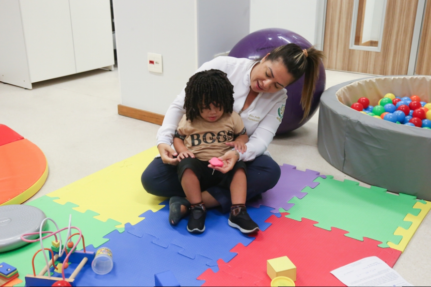 Dia do Orgulho Autista: Centro estadual atende crianças para diagnóstico precoce