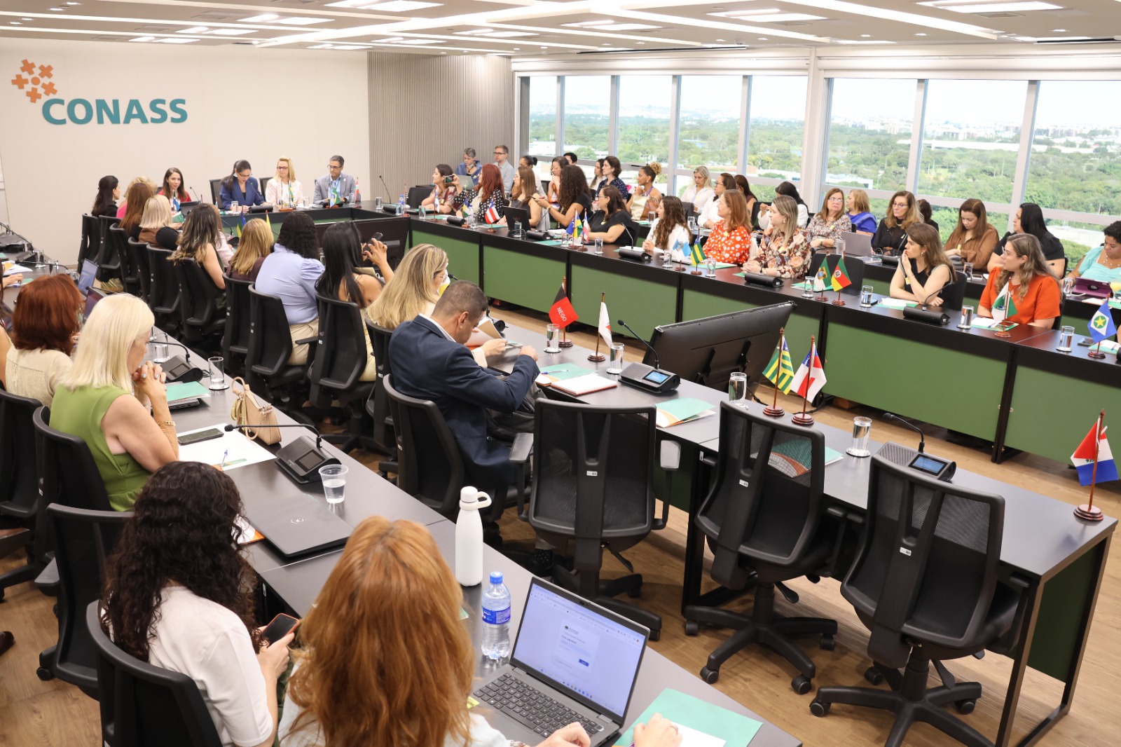 Encontro reuniu representantes de diferentes estados, do Ministério da Saúde e da Anvisa para fortalecer a qualidade dos atendimentos médicos