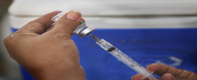 Público-alvo inclui mais de 3 milhões de pessoas, que devem ser vacinadas nas 1.500 salas de imunização que funcionam em todo o estado do RJ