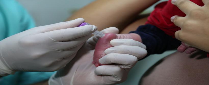 Rio de Janeiro foi pioneiro na ampliação do exame, que inclui o rastreio de 54 doenças raras 