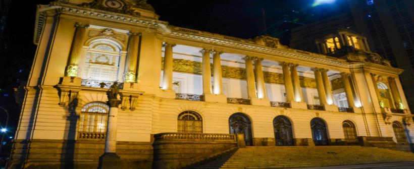 Câmara Municipal, Maracanã e prédios públicos serão iluminados na Campanha Setembro Amarelo 