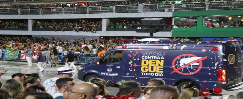 Campanha “Contra a Dengue Todo dia” encerra desfiles das escolas de samba do grupo especial na Marquês de Sapucaí