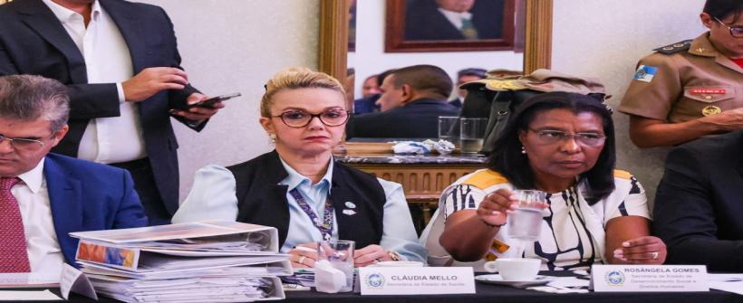 Claudia Mello participa de reunião com governador e ministros para definição do plano  de recuperação e auxílio aos municípios afetados pelas chuvas