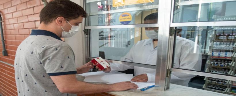  Com a participação dos pacientes, Secretaria de Saúde realiza compra de polivitamínico importado para combater fibrose cística