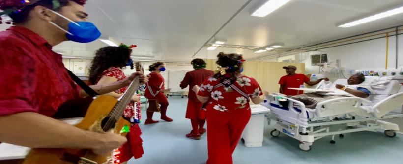 Cortejo natalino leva alegria e leveza ao Hospital Estadual Azevedo Lima (HEAL)